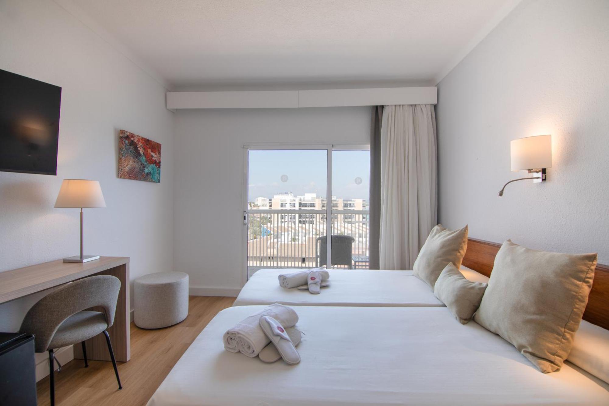Hotel Js Miramar